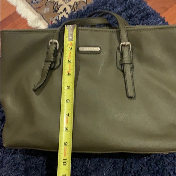 Dana Buchman olive green purse - Picture 9 of 10